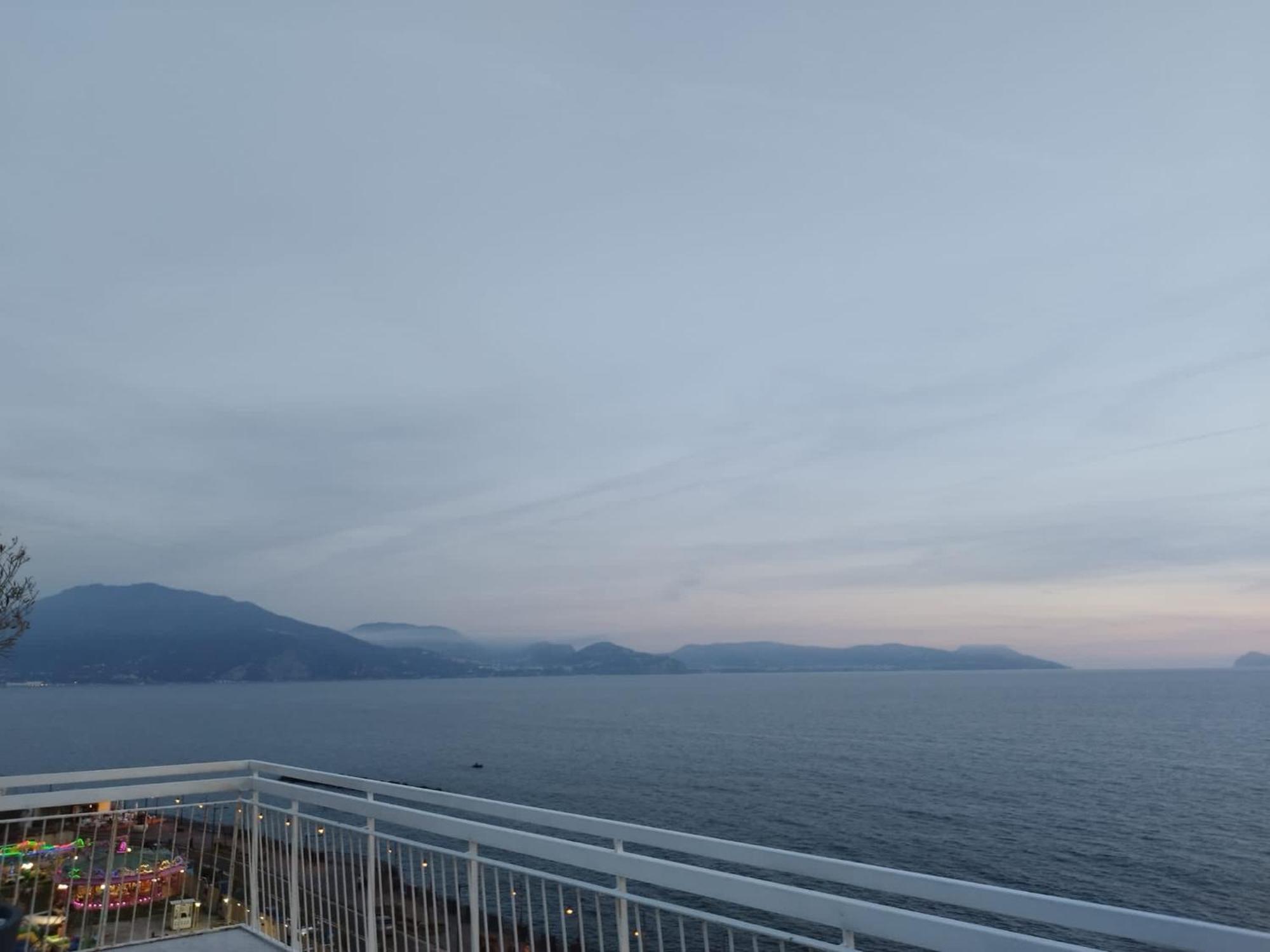 Thomas Sea View Apartment Torre del Greco Exterior foto